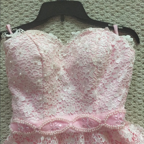 A - Line Sweetheart Short Lace Dress - Picture 3 of 6